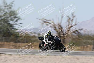 media/Oct-02-2025-Racers Edge (Thu) [[2c91cb6ab3]]/3-B Group/Session 5-Turn 3 Inside Pans (2pm)/